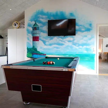 Holiday home Luxurious Summer House With Space For Relaxation
