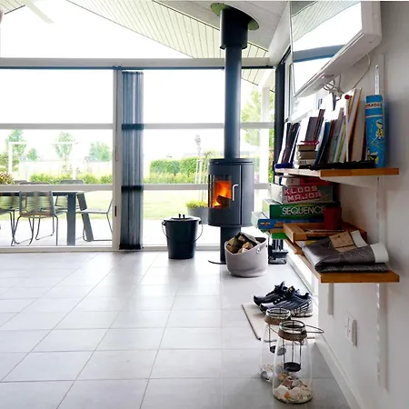 Luxurious Summer House With Space For Relaxation *